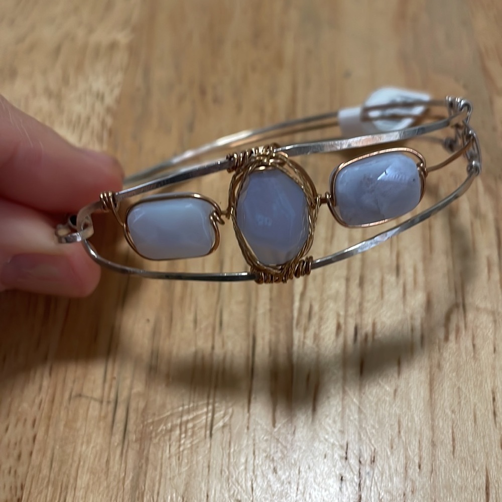 Handmade Blue Lace Agate bracelet - Picture 6 of 6